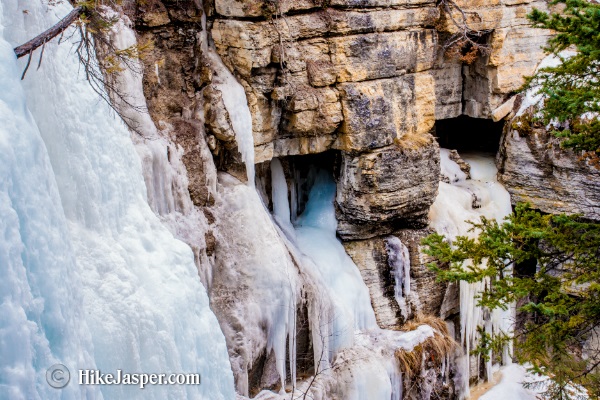 Maligne Canyon Ice Walk