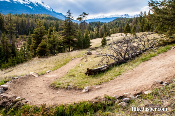 3 Jasper Valley of the Five Lakes Hike